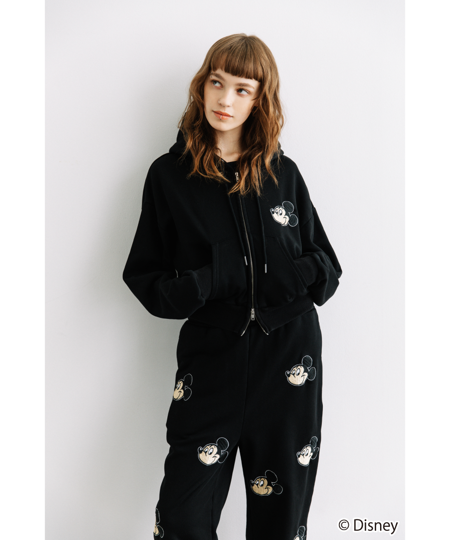 Disney / EMBROIDERY ZIP HOODIE(ミッキー)【WCJ-TD-044