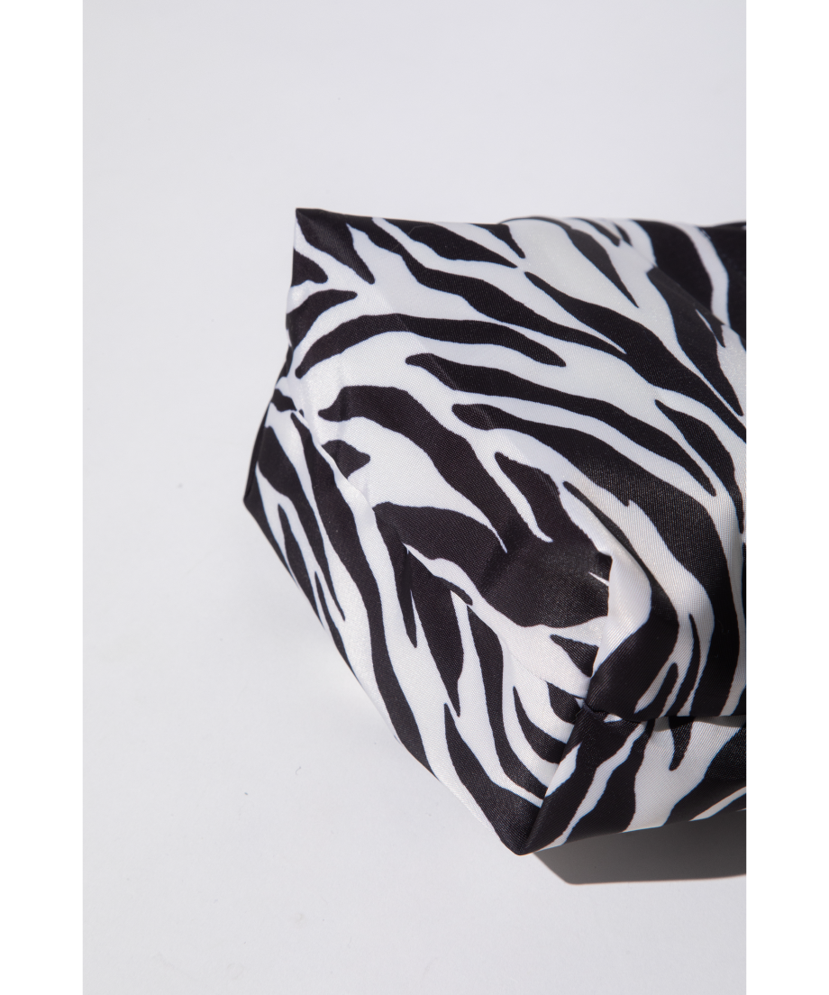 WCJ 　撥水　アニマル柄ショルダーバッグ 撥水】アニマル柄ショルダーバッグ（S）【WCJ-GA-037WHT】 | WCJ OFFIC