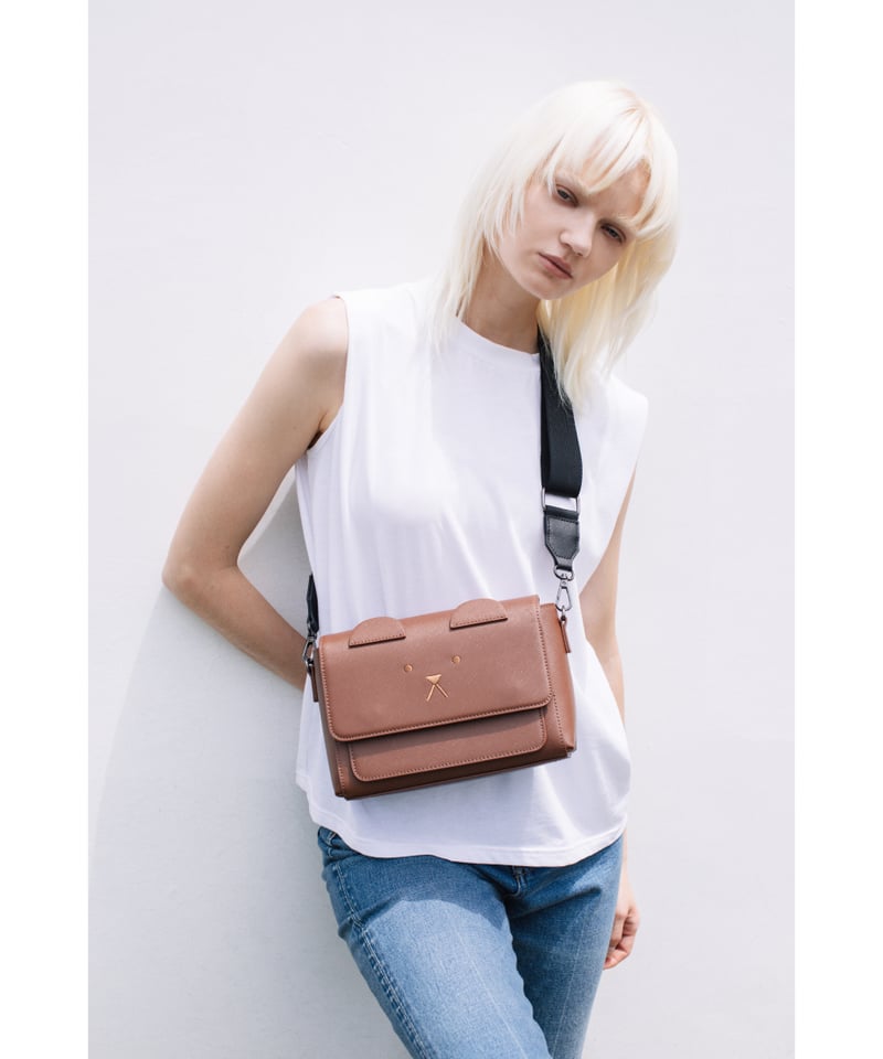 マナ MANA バッグ （BU） - ファッション通販 MAGASEEK(マガシーク) 