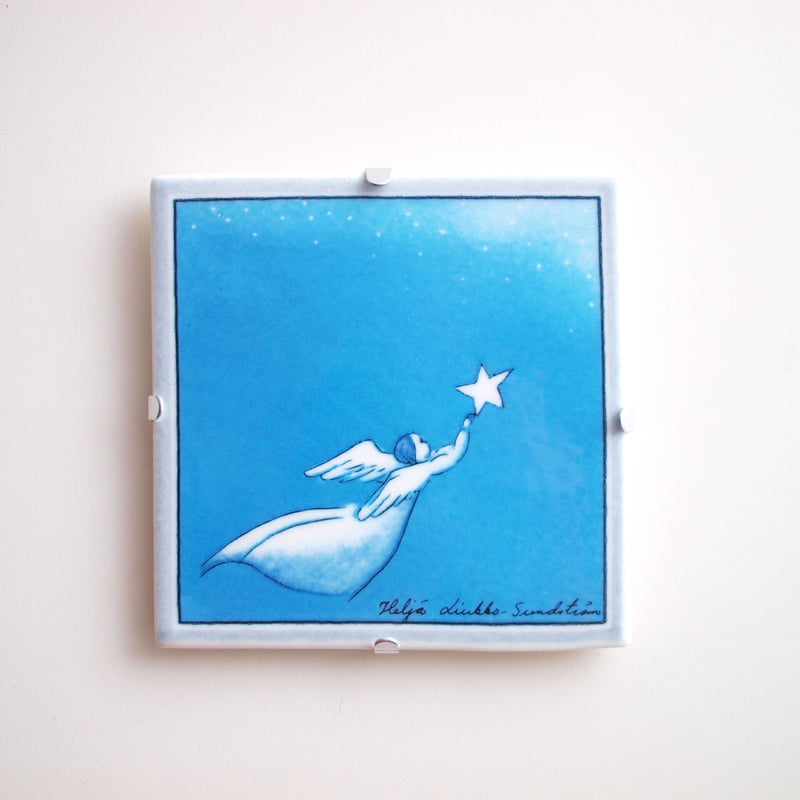Helja Liukko-Sundstrom 天使の陶板 ARABIA Helja Liukko-Sundstrom 小さな陶板 ／ Flying An