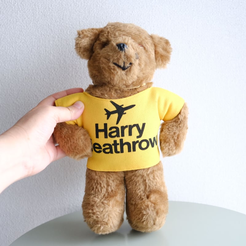 英国　ロンドンの　ASQUTTHSのテディベアとC,R,Hインターのテデイー Harry Heathrow 1983 / ロンドン ヒースロー空港のクマさん ぬいぐるみ
