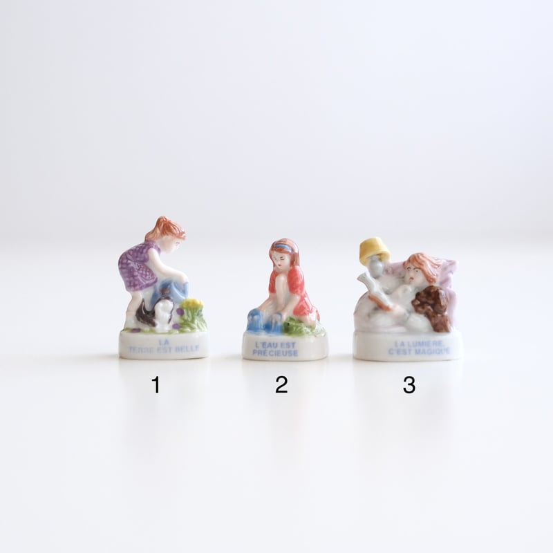 オールドフェーブ / フランスの本の女の子(単品) | Tähti オールドフェーブ / フランスの本の女の子(単品) | Tähti