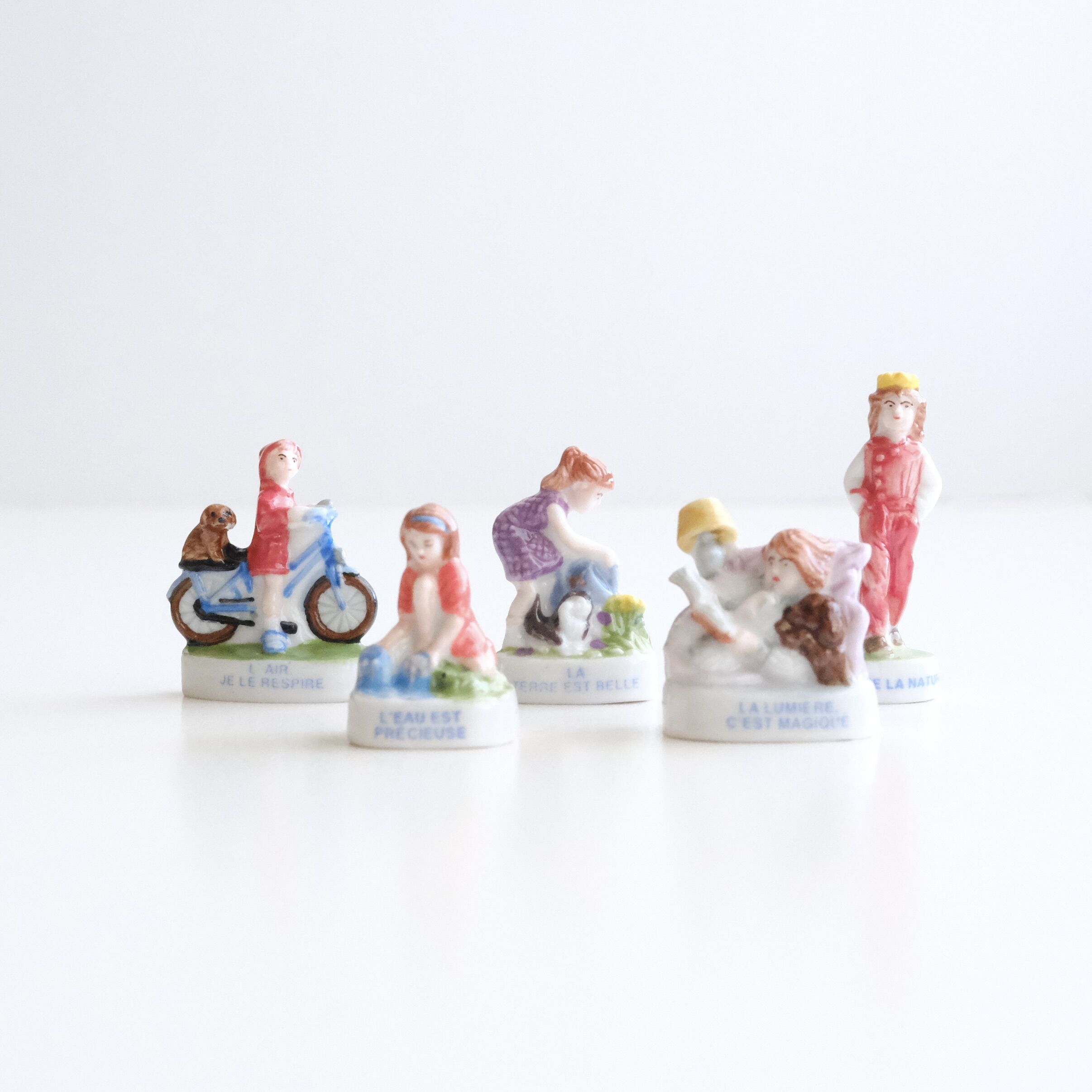 オールドフェーブ / フランスの本の女の子（単品） | Tähti