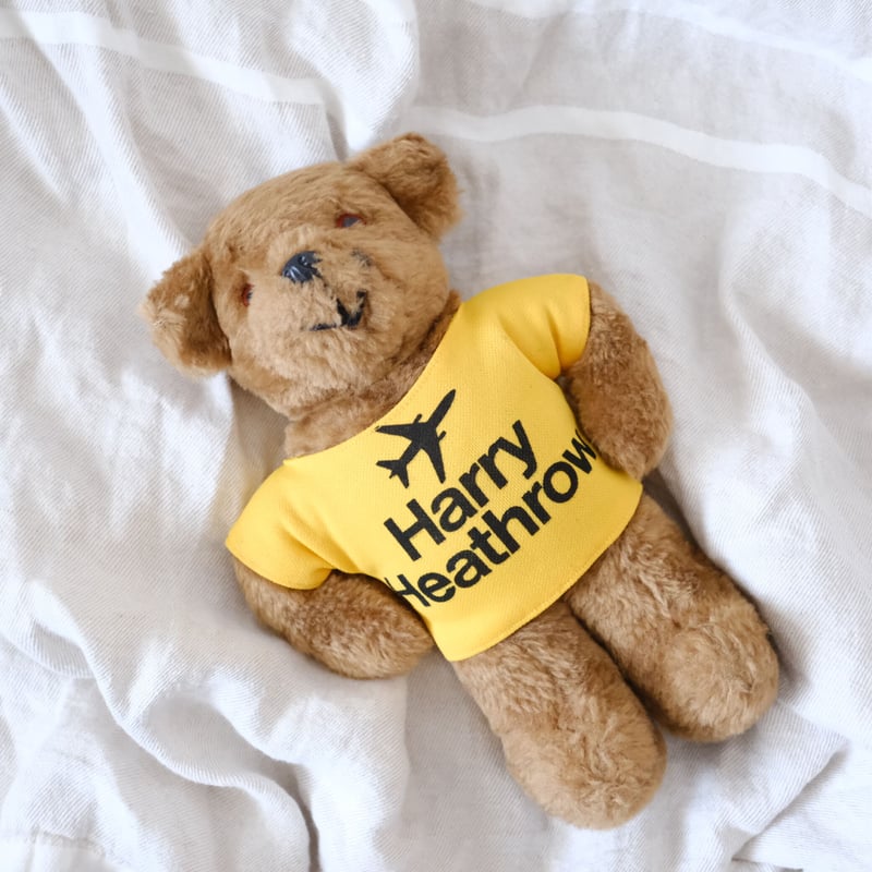 Harry Heathrow 1983 / ロンドン ヒースロー空港のクマさん ぬいぐるみ