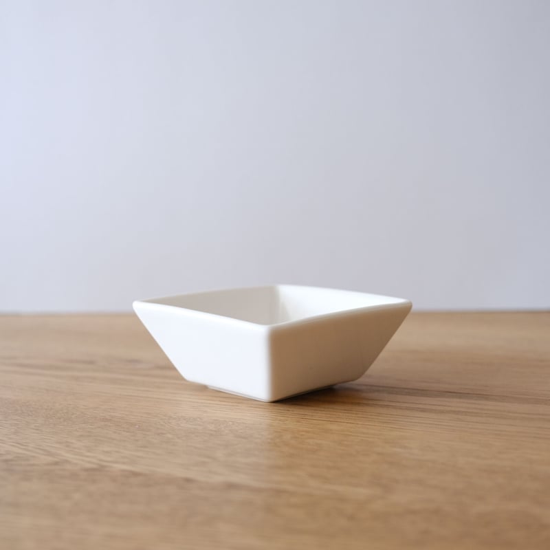 ARABIA Nero スクウェアディッシュ 10cm / valkoinen（ホワイト） |