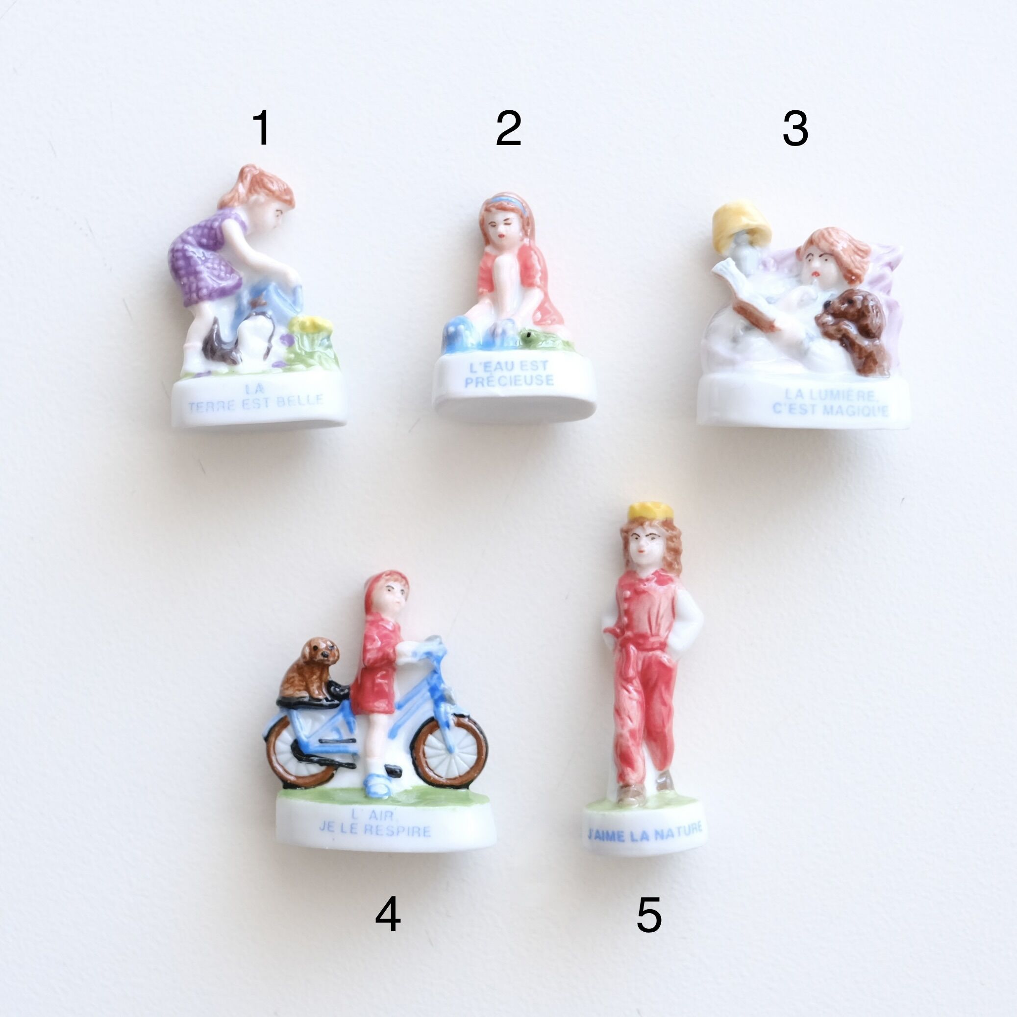 オールドフェーブ / フランスの本の女の子（単品） | Tähti