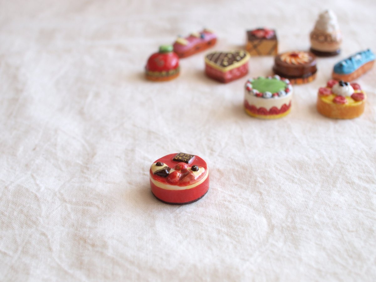 フェーブ ／ Sweet Pastries 甘い焼き菓子とエクレア（単品） | Tähti