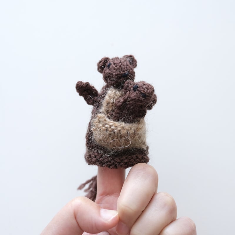 フィンランドの手作り 編み指人形 親子カンガルー | Tähti