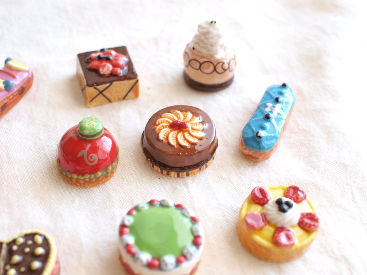 新品　フランス　フェーブ　ケーキ＆お菓子　9個セット　2013年 フェーブ ／ Sweet Pastries 甘い焼き菓子とエクレア（単品
