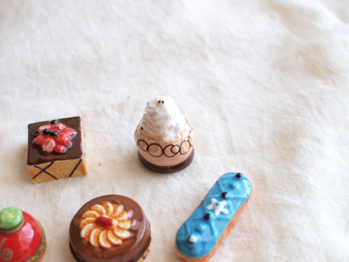 フェーブ ／ Sweet Pastries 甘い焼き菓子とエクレア（単品） | Tähti