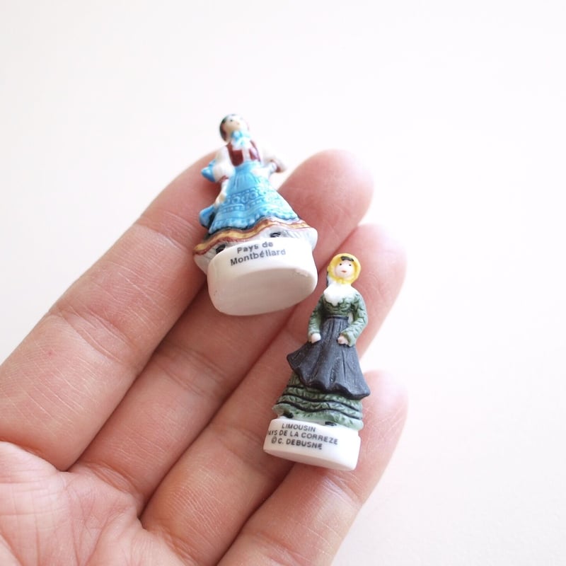 アンティークフェーブ／フランスの民族衣装（ポワトゥーシャラントA