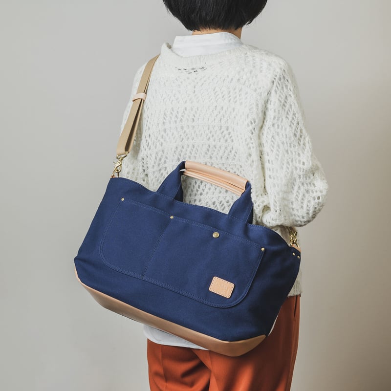横長たっぷりトートバッグ【ネイビー】 | 袋物工房satoka 横長たっぷりトートバッグ【ネイビー】 | 袋物工房satoka
