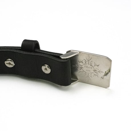 silver buckle belt