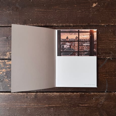 【Signed】Typical World｜苅部太郎（Taro Karibe）