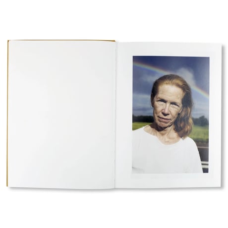 MOM ｜ Charlie Engman（チャーリー・エングマン）