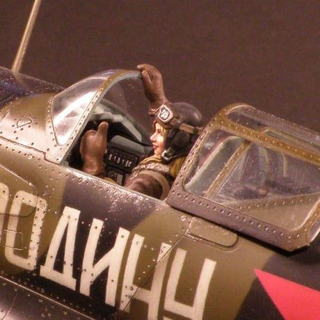 RAMPAGE 1/32＆1/48 Mig-3 女性パイロットフィギュアセット