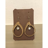 ラウハラホワイト淡水パールピアス【3122-30006】