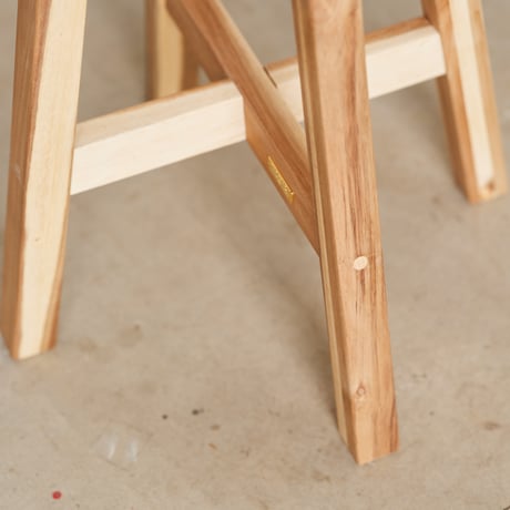 COATING STOOL SMILE & RED PLAID