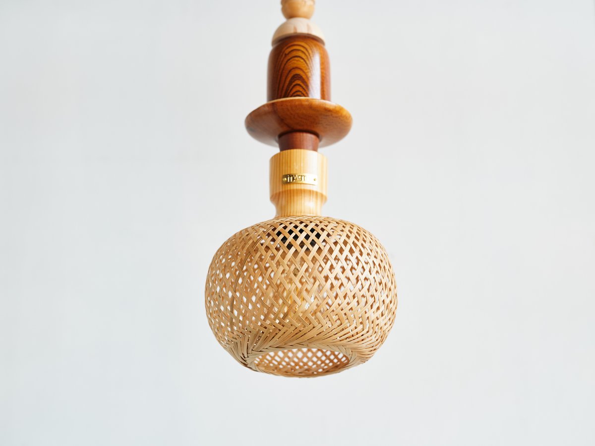 WOODEN CEILING LAMP | magma-online.com