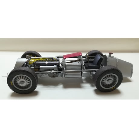AlfaRomeo 158 Alfetta skeleton　1：18