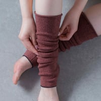 【sof.】もっちりシルクのおうちレッグウォーマー