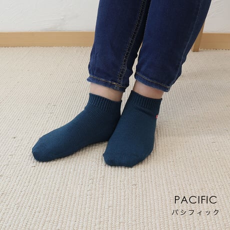 【在庫限りで販売終了】シルクコットンショート丈ソックス　Sサイズ（22-24cm）