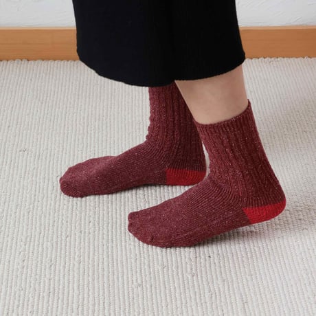 【sof.】シルクノイル ケーブルソックス（22-24cm）