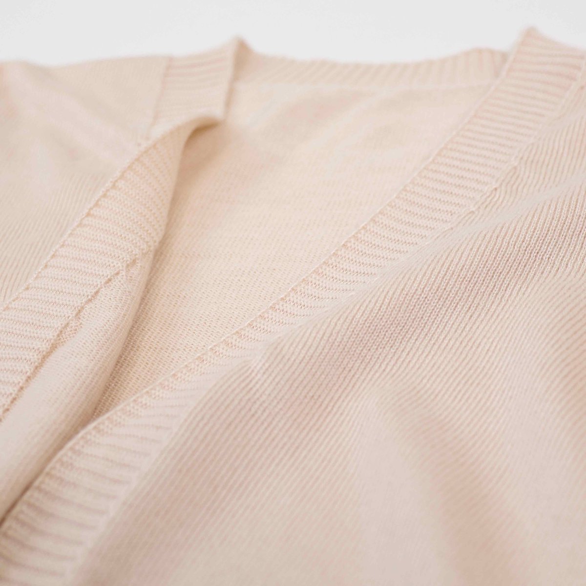 ふわふわシルクカーディガン〚SW1380〛 | & Silk ふわふわシルクカーディガン〚SW1380〛 | & Silk