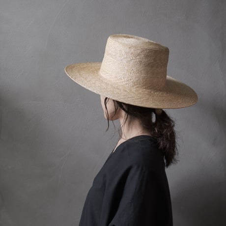 High Crown Long Brim