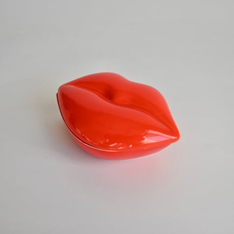 kiss