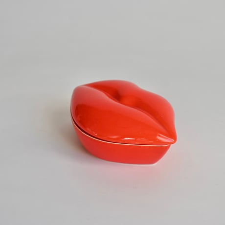 kiss