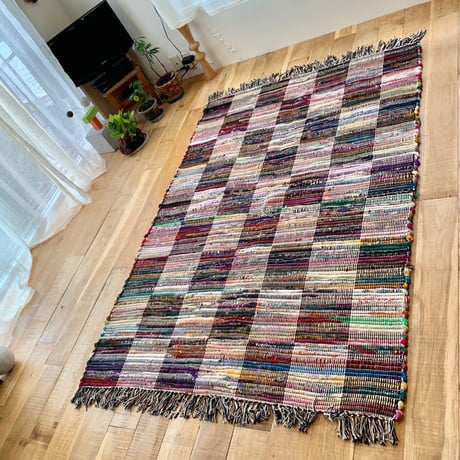 old surrey rug L