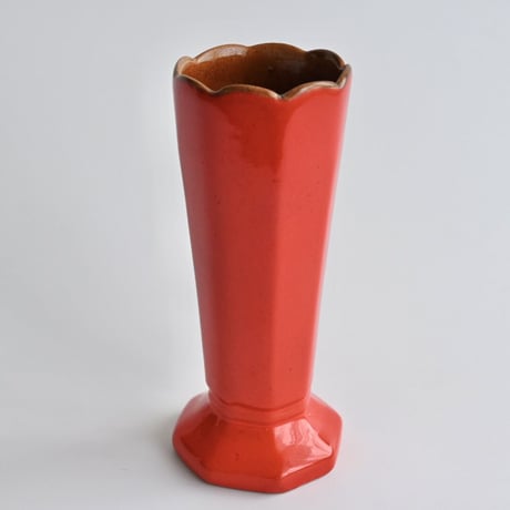 une