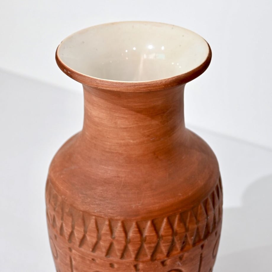 60890a99047a9d46f6297fc6