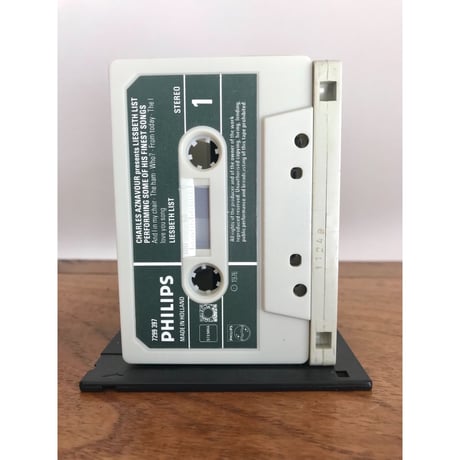 cassette tape ○