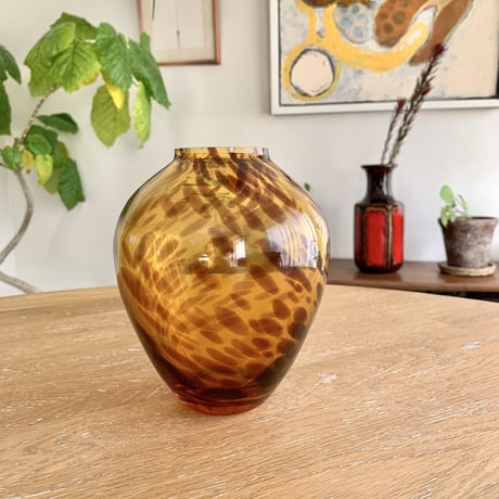 amber