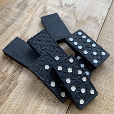 domino