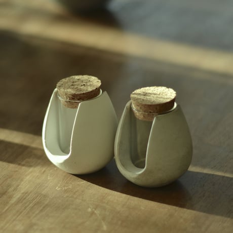 "POT-BELLY"  ハイドロカルチャー・水栽培容器・花瓶／cement flower vase