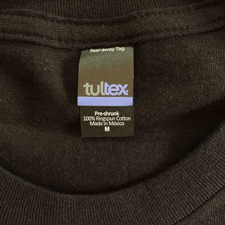 ビー・フィフティートゥーズ・プレイ ラウド ザ レインボウ サウンズ Tシャツ