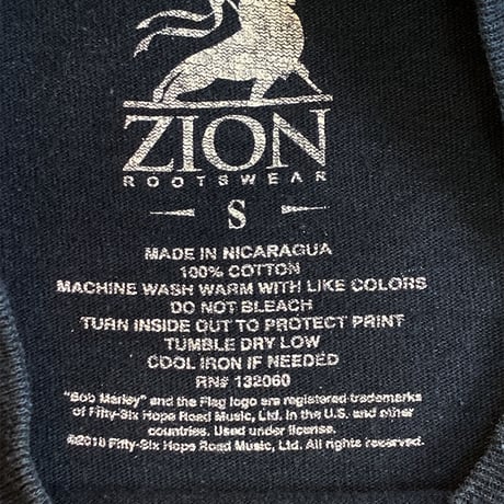 ボブ マーリー・ラスタ カラー ロゴ T-シャツ (刺繍ワンポイント) (U.S.A. 中古衣料品)