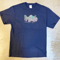 ジェリー ガルシア・ガルシア フィッシュ T-シャツ (ネイビー)