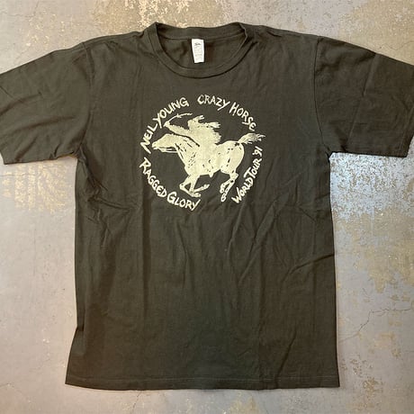 オリジナル　本物　ヴィンテージ　ニールヤング　1985年ツアーTシャツ　M Neil Young Tシャツ ニール・ヤング Tractor Seal - バンドT