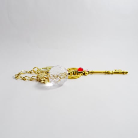 変身バッグチャーム・ピアス・ネックレス［めげないオトメの身支度］