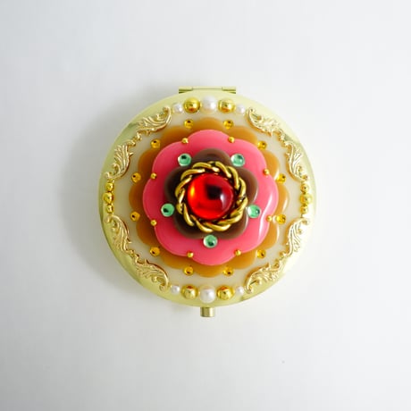 デザイン変身ピルケース