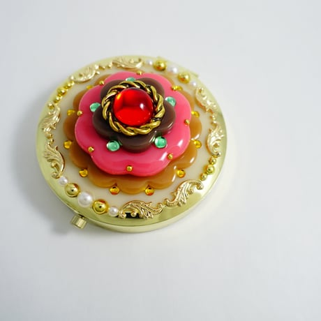 デザイン変身ピルケース