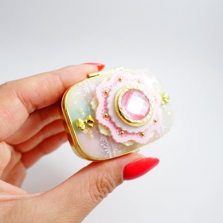 デザインピルケース［ピュアリンレース］