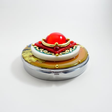 デザイン変身ビッグピルケース［夢中の炎の紋章］
