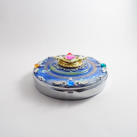 デザイン変身ビッグピルケース［未来へ誓うネオクリスタル］
