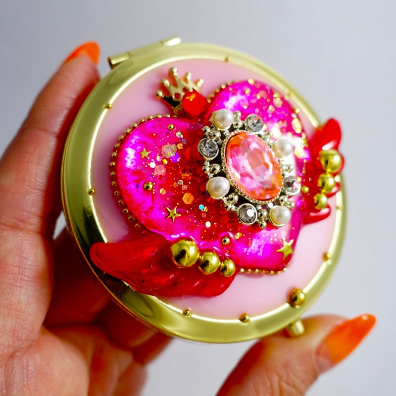 【美品】JAY STRONGWATER コンパクトミラー 花鳥風月 ￼￼￼ピンク デザイン変身コンパクトミラー［ピンクシュガーな乙女心］ | Power