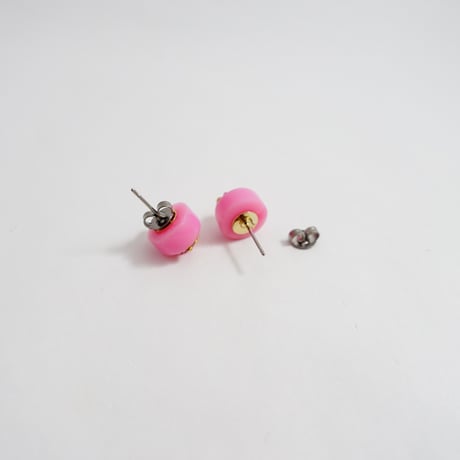 ちびちびチョコンパクトピアス